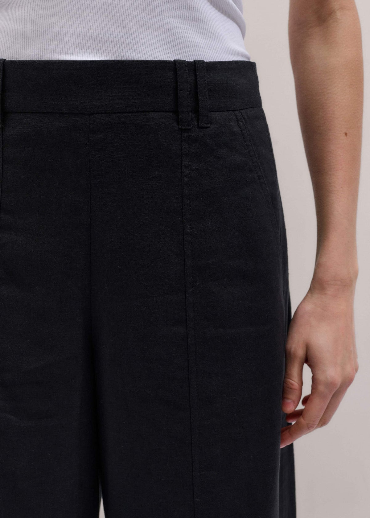 Black Crop Wide-Leg Pant | ME+EM
