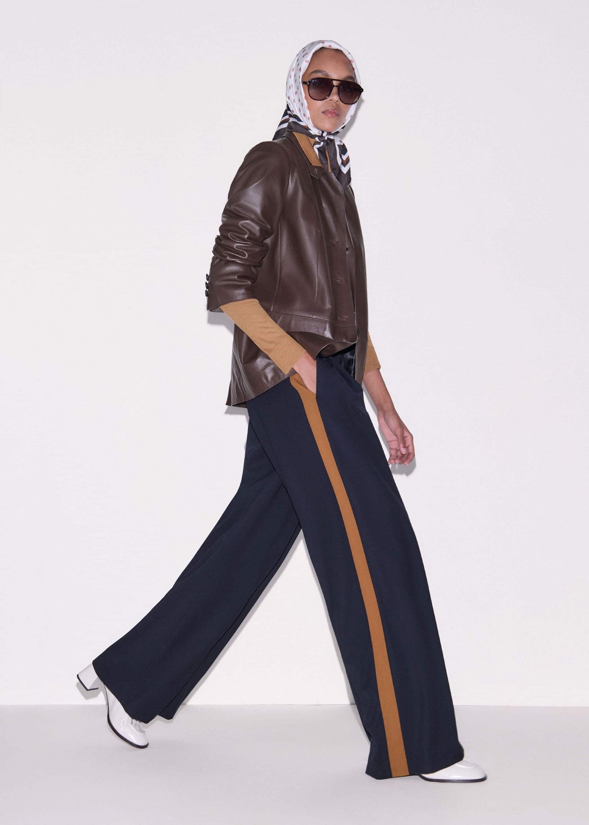 Navy Contrast Side Panel Wide-Leg Pant | ME+EM