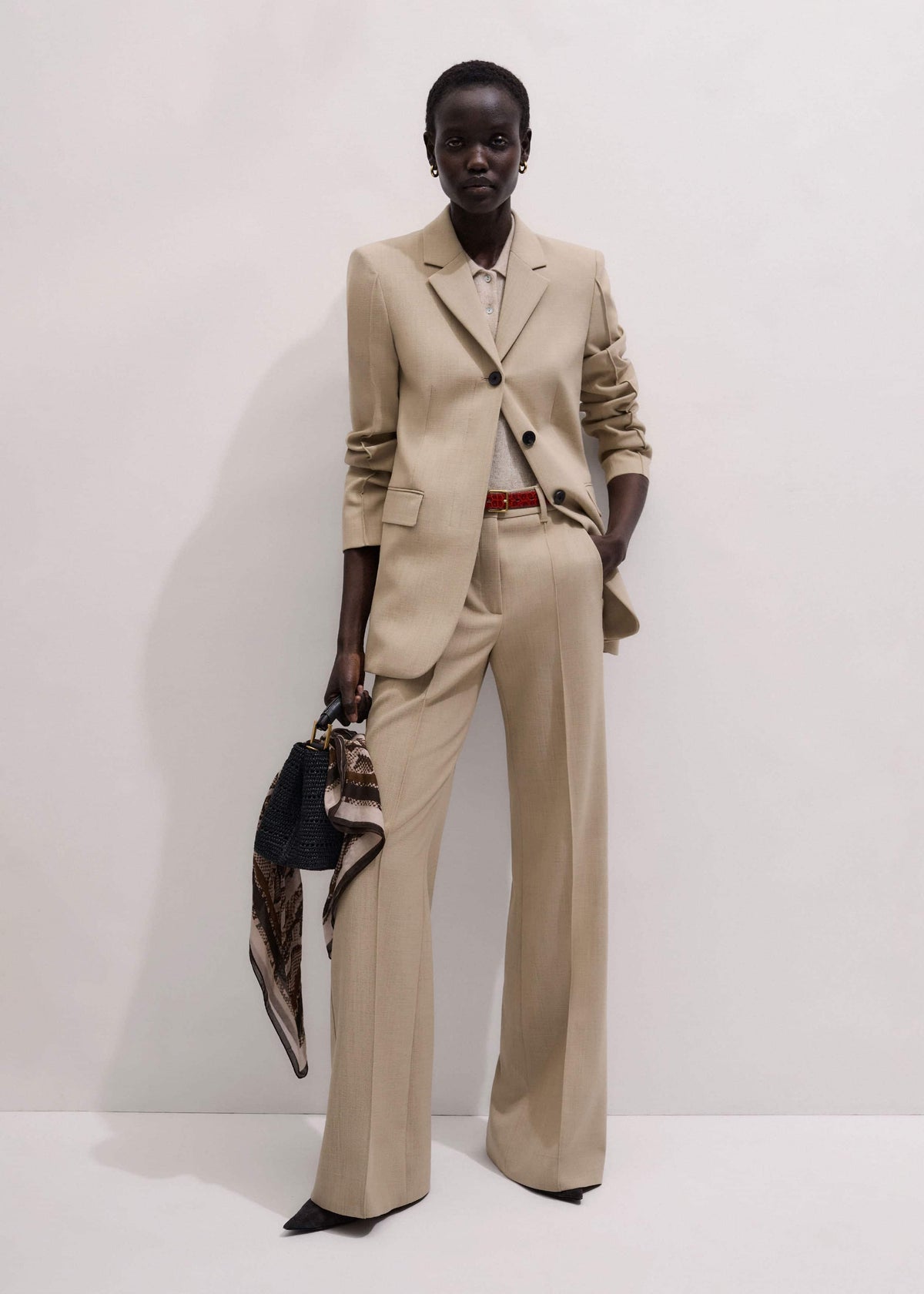 Sand Tailored Leg Elongator Pant | ME+EM