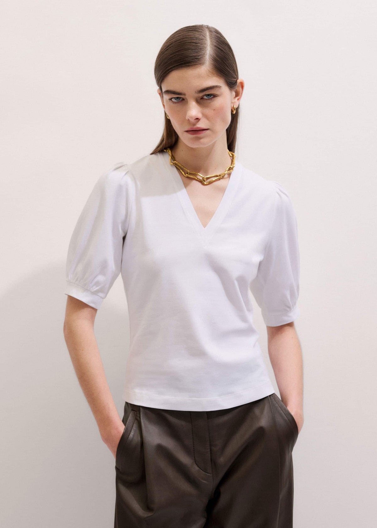 White Feminine Sleeve V-Neck Tee | ME+EM