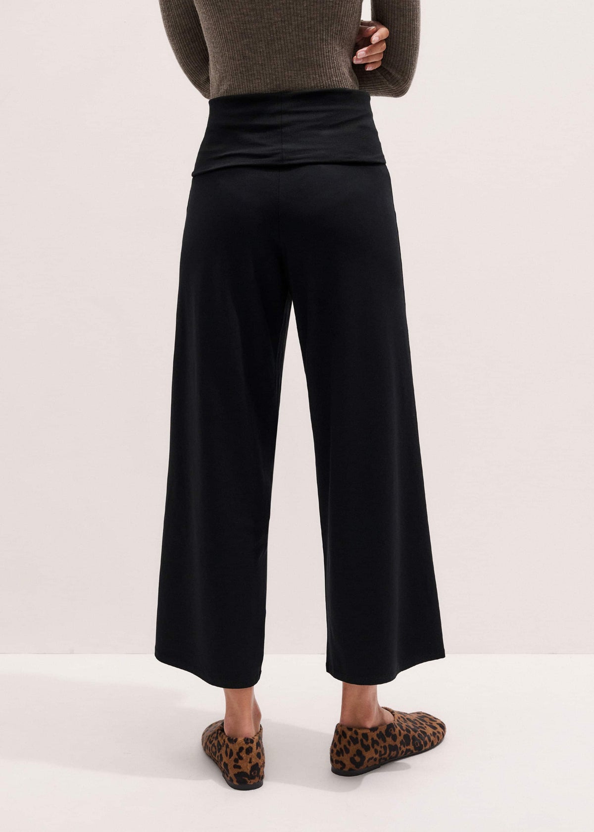 Black Icon Crop Palazzo Pant | ME+EM