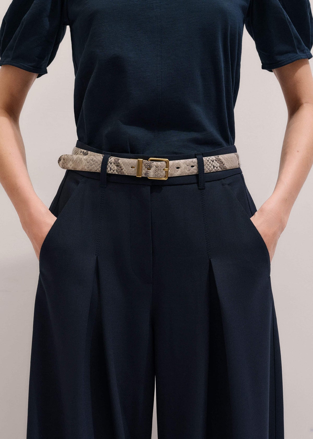 Navy Ultimate Very Wide-Leg Pant | ME+EM