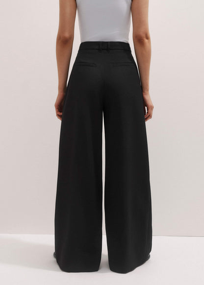 Black Wide-Leg Pleat Pant | ME+EM