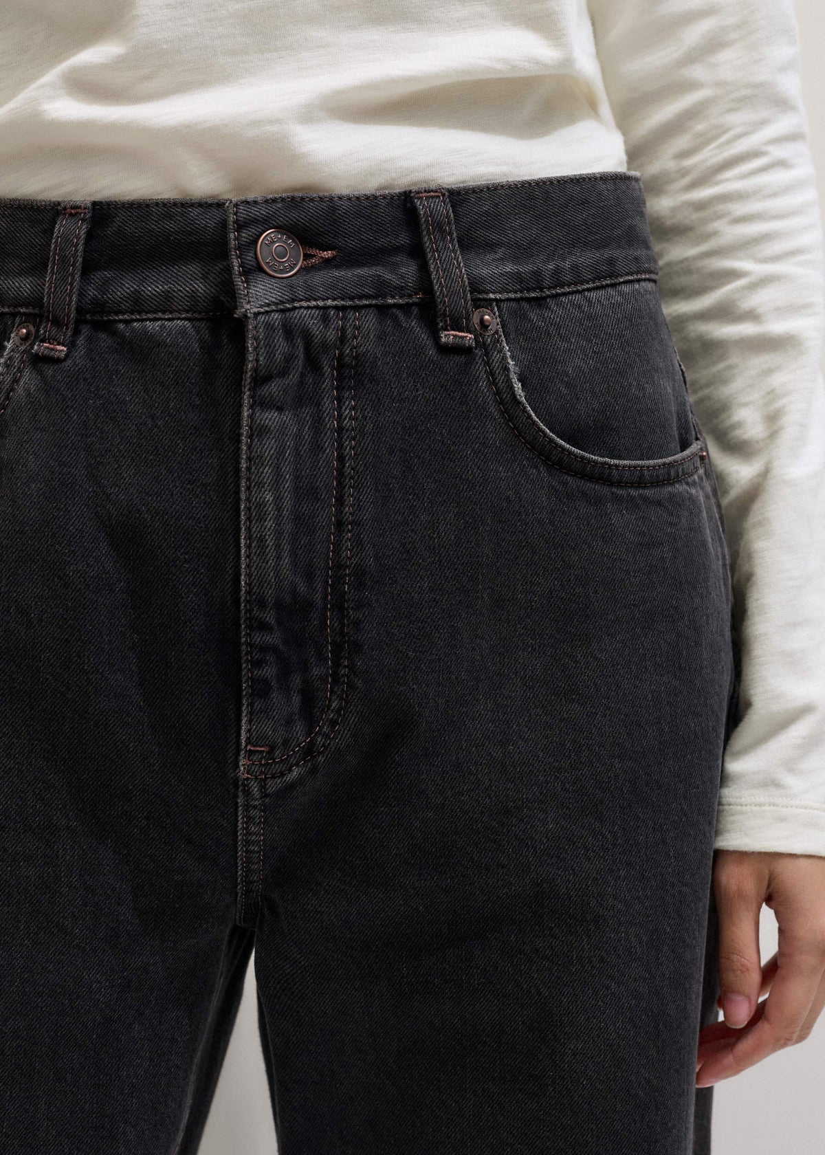 Black Straight Cropped Relaxed Jean | ME+EM