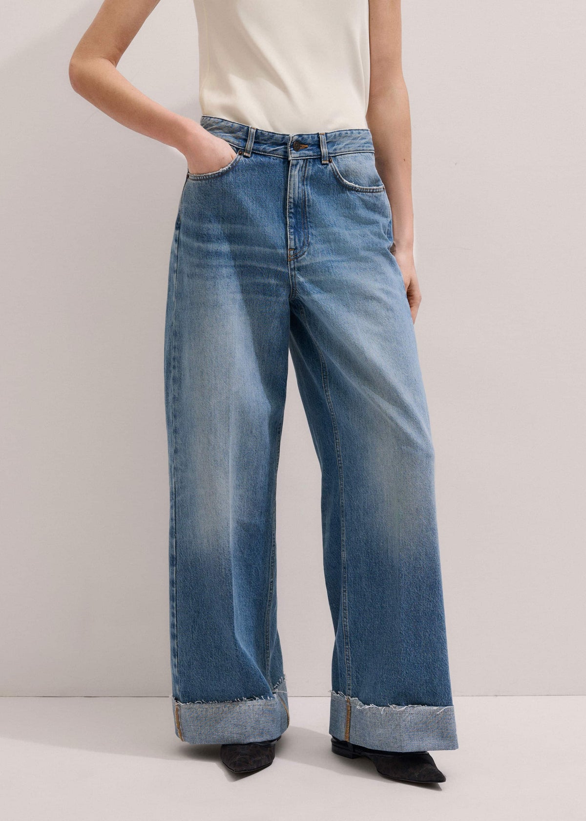 Mid Blue Straight Ankle Grazer Jean | ME+EM