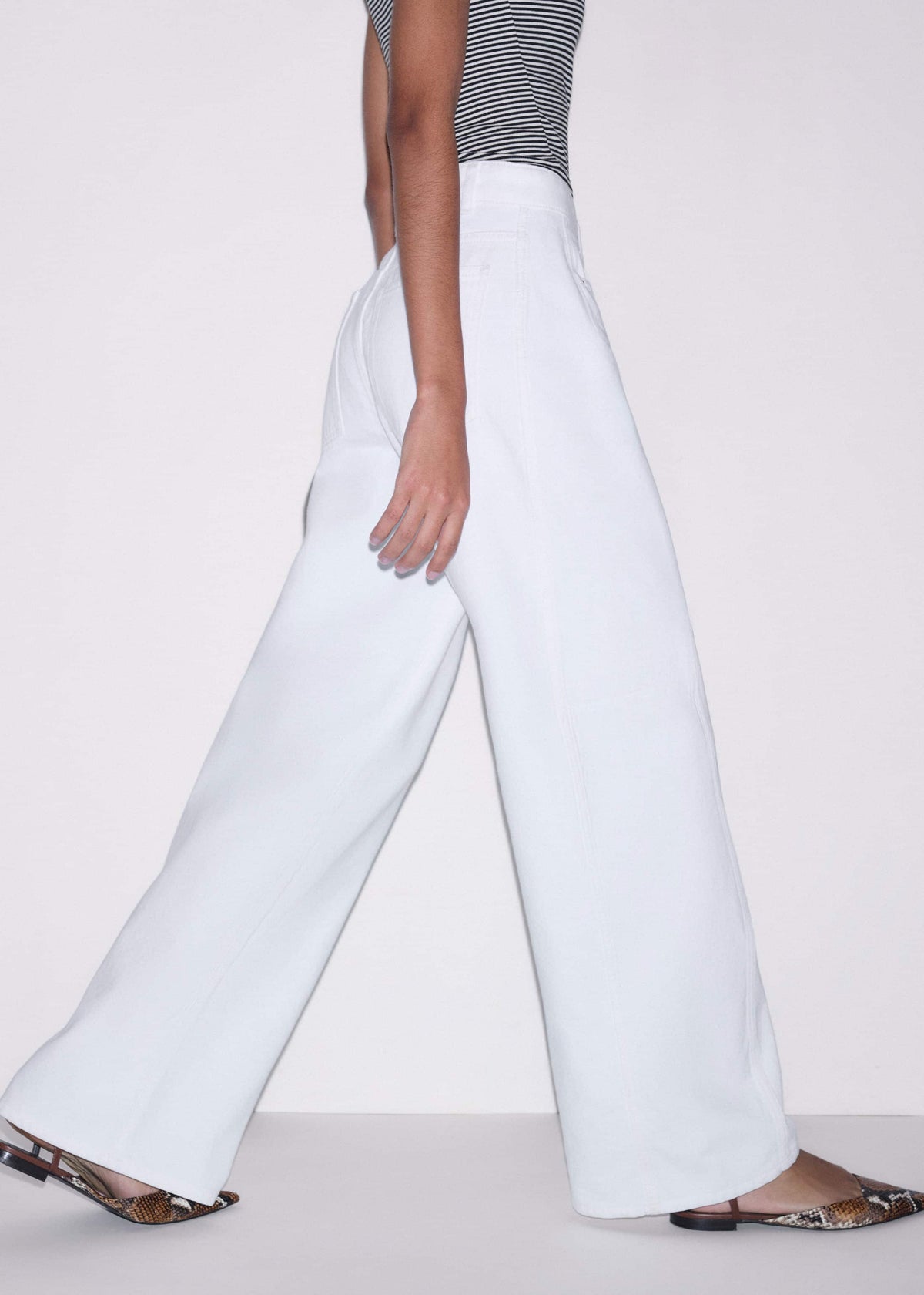 White Exaggerated Taper Jean | ME+EM