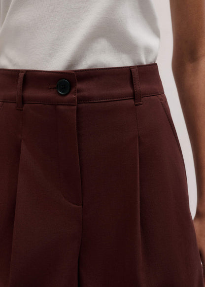 Cinnamon Brown Tailored Summer Short | ME+EM