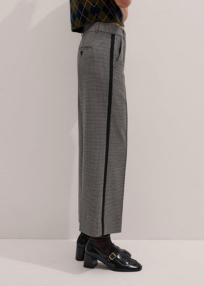 Ivory Houndstooth Straight Crop Trouser | ME+EM