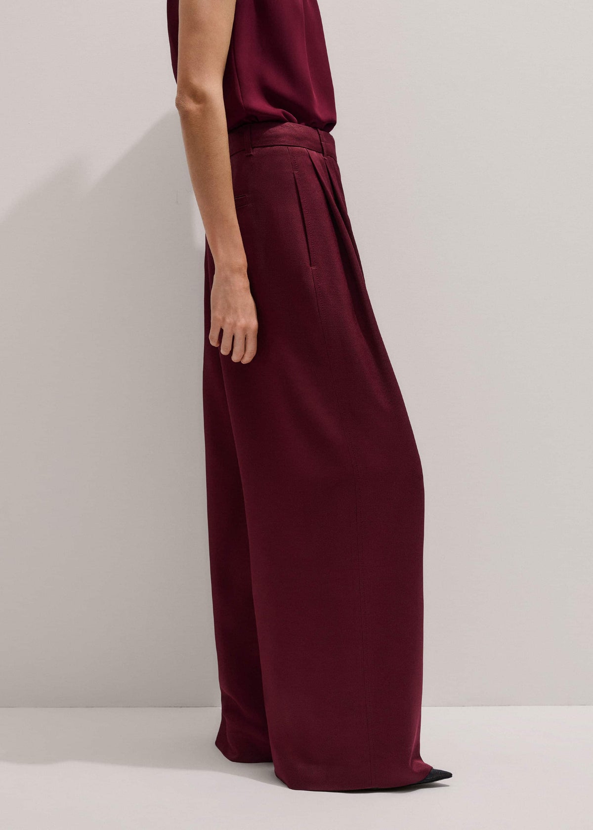 Red Wool Event Ready Pleat Straight-Leg Pant | ME+EM