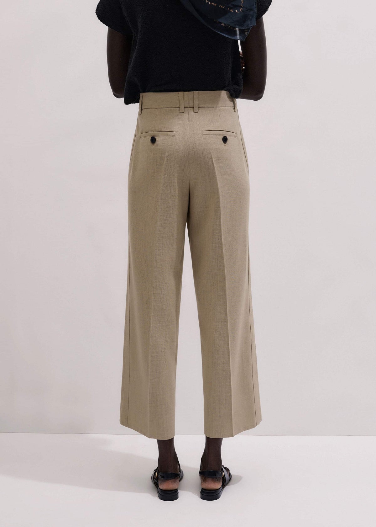 Sand Tailored Straight Crop Pant | ME+EM