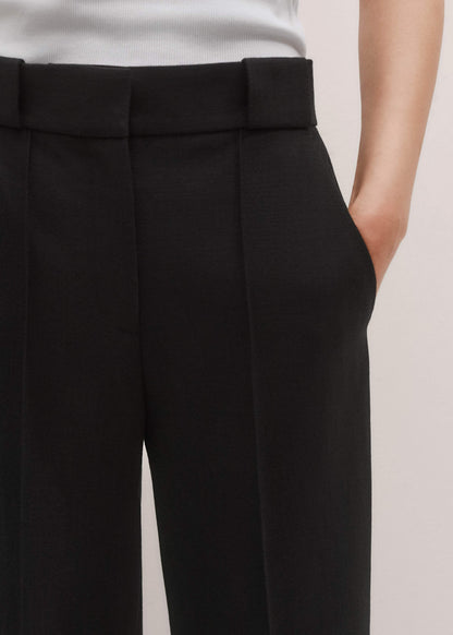 Black Straight Crop Pant | ME+EM