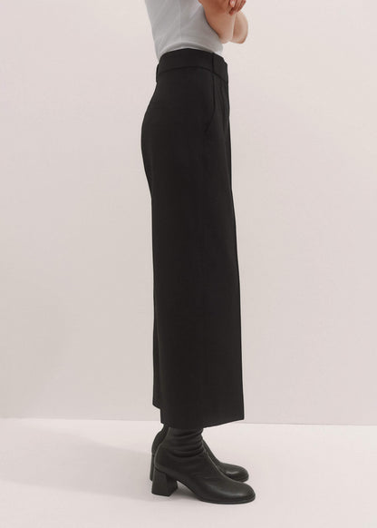 Black Straight Crop Pant | ME+EM