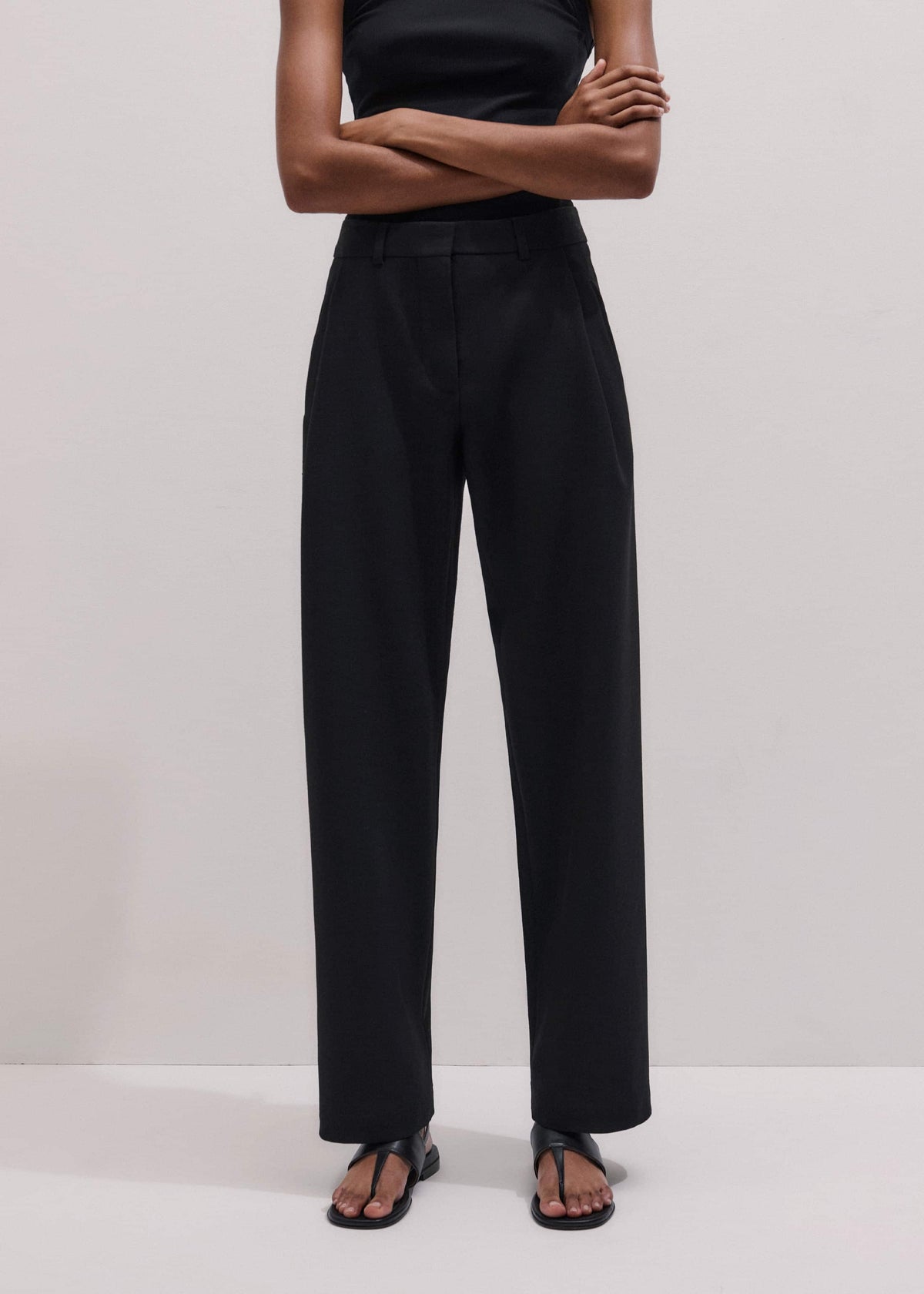 Black Clever Tapered Pant | ME+EM