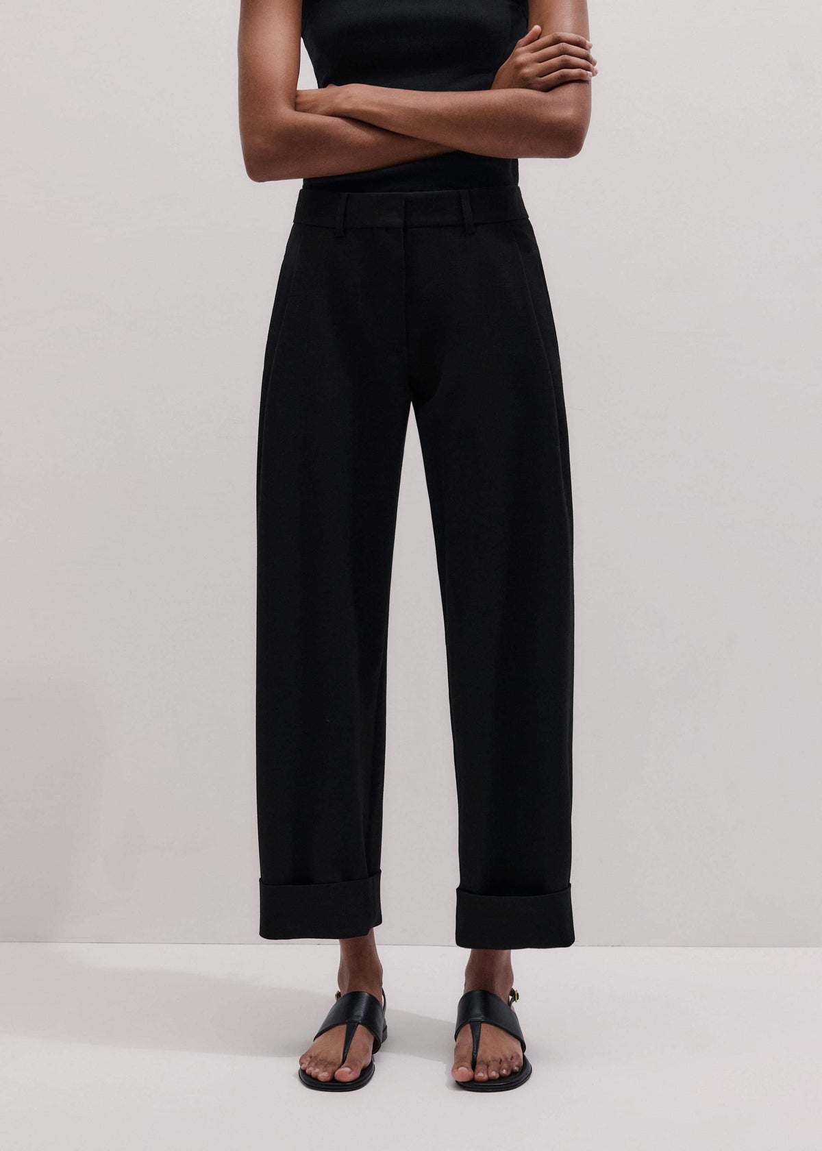 Black Clever Tapered Pant | ME+EM