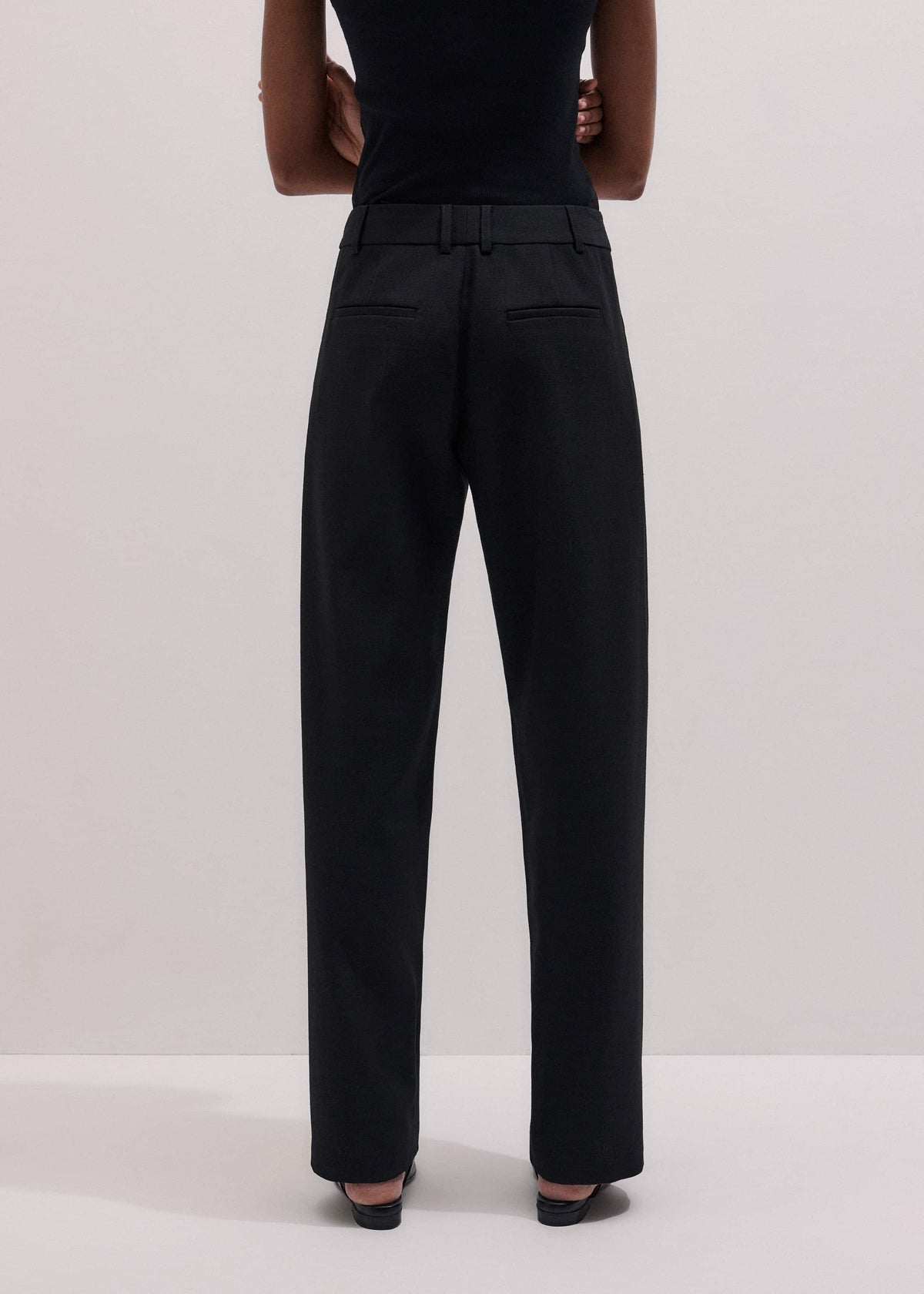 Black Clever Tapered Pant | ME+EM