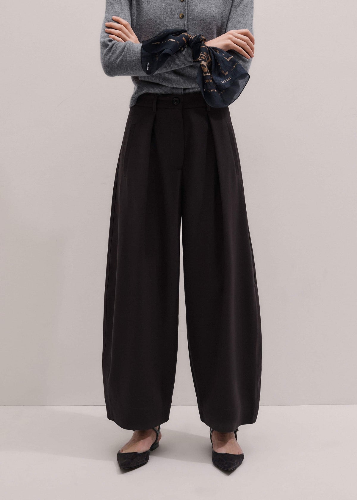 Brown Barrel-Leg Pant | ME+EM