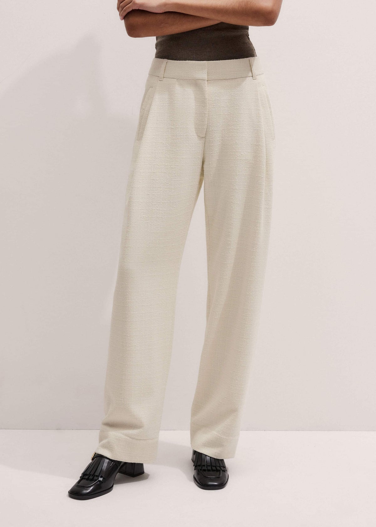 Ivory Clever Tapered Pant | ME+EM