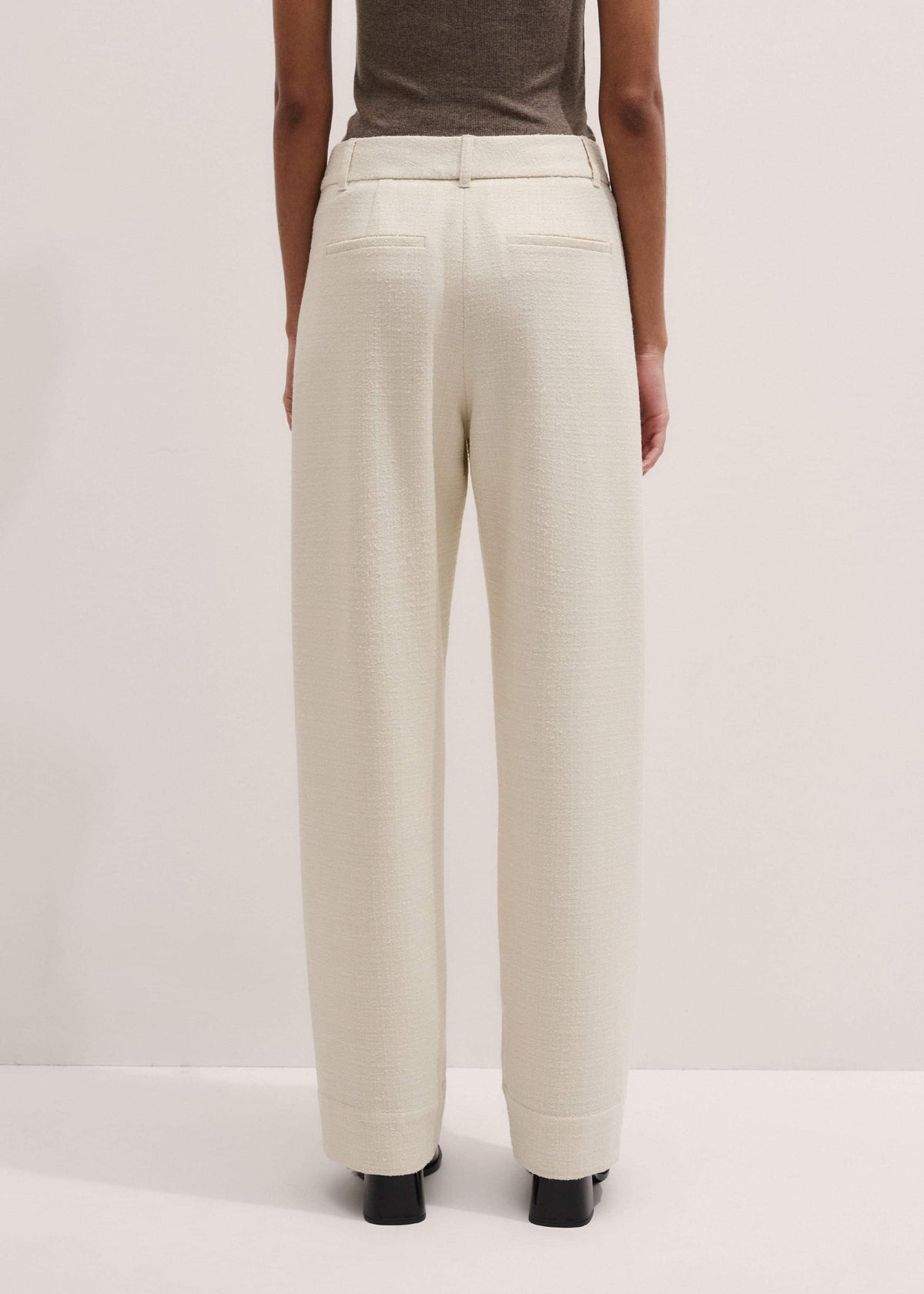 Ivory Clever Tapered Pant | ME+EM