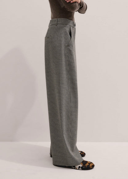 Ivory Houndstooth Extreme Tapered Pant | ME+EM