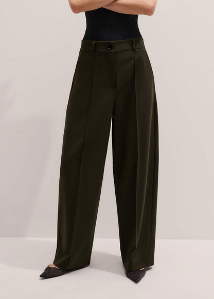 Olive Green Pintuck Tapered Pant | ME+EM