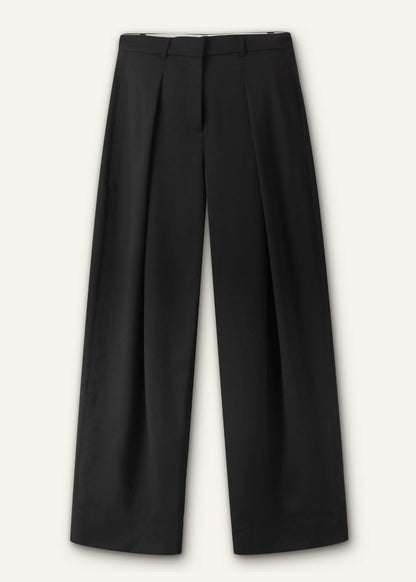 Black Wool Exaggerated Tapered Pleat Pant | ME+EM