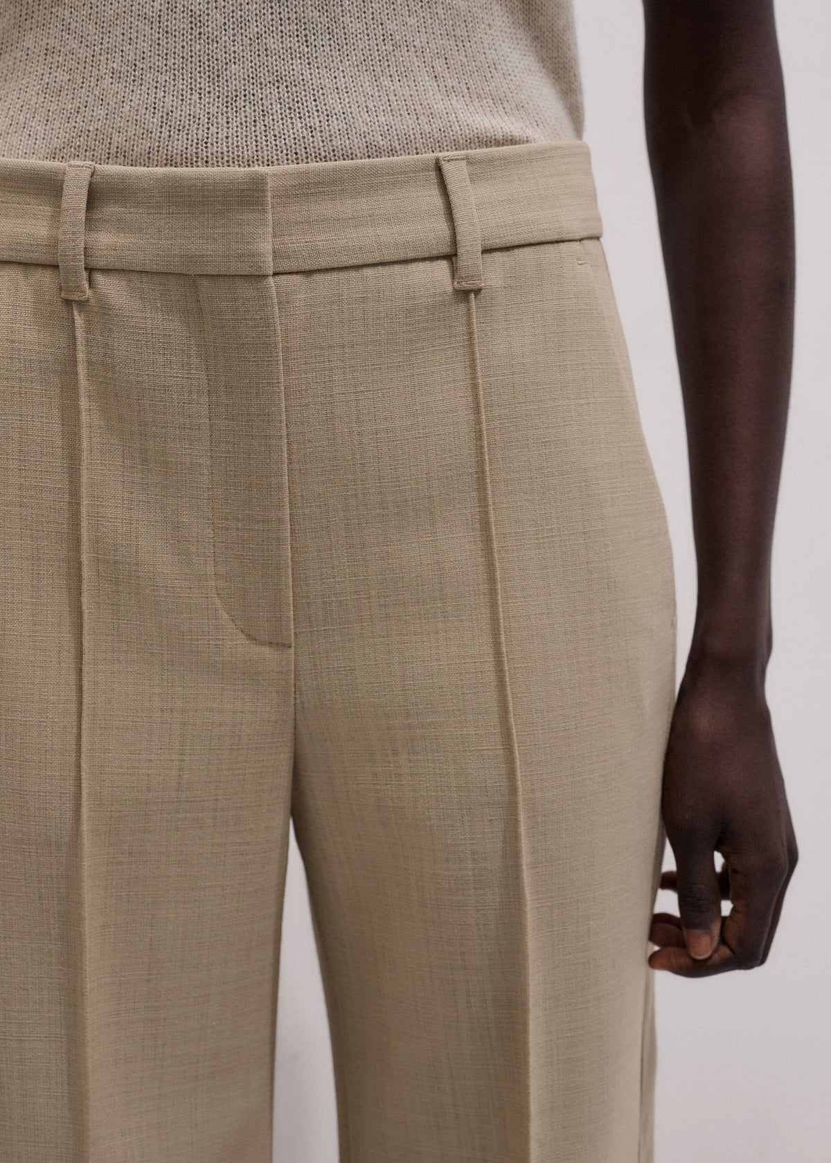 Sand Tailored Leg Elongator Pant | ME+EM