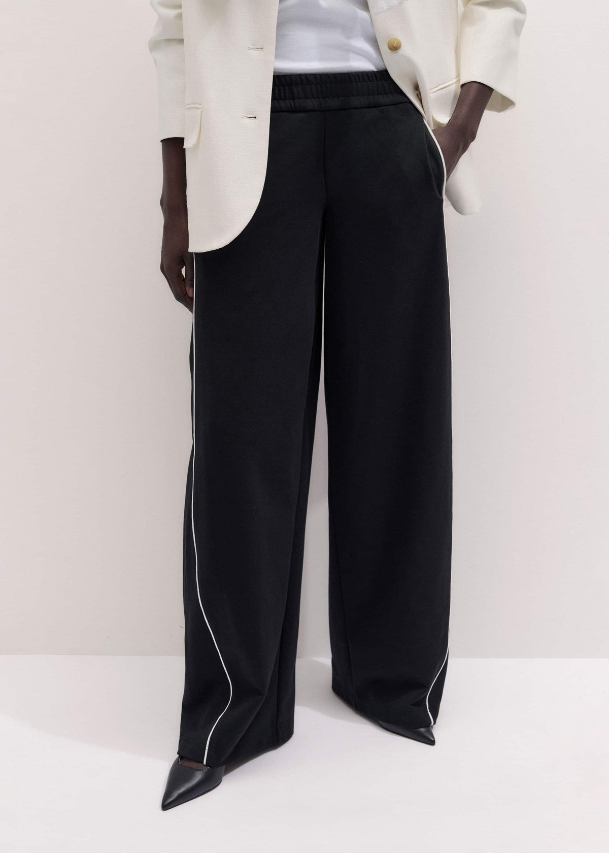 Black Wide Barrel Track Pant | ME+EM