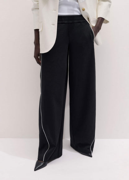 Black Wide Barrel Track Pant | ME+EM