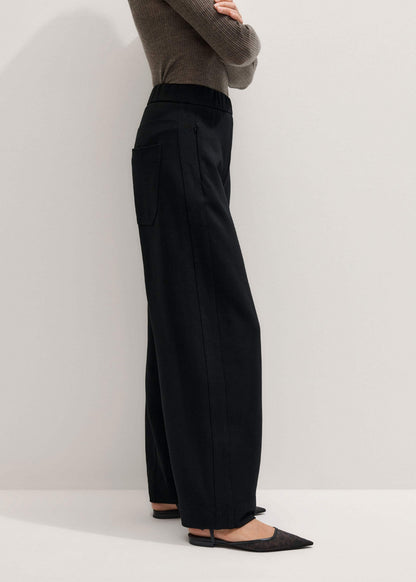 Black Luxe Travel Tailoring Barrel-Leg Pant | ME+EM