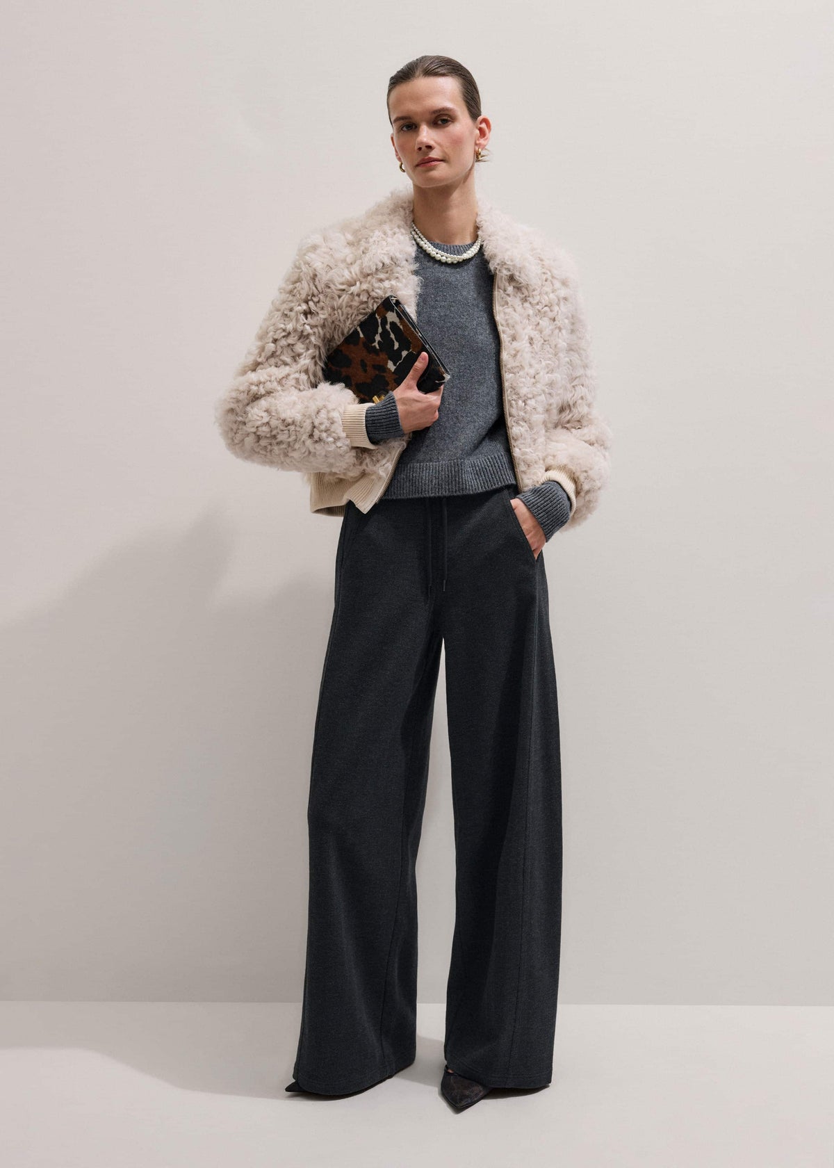 Gray Herringbone Barrel-Leg Pant | ME+EM