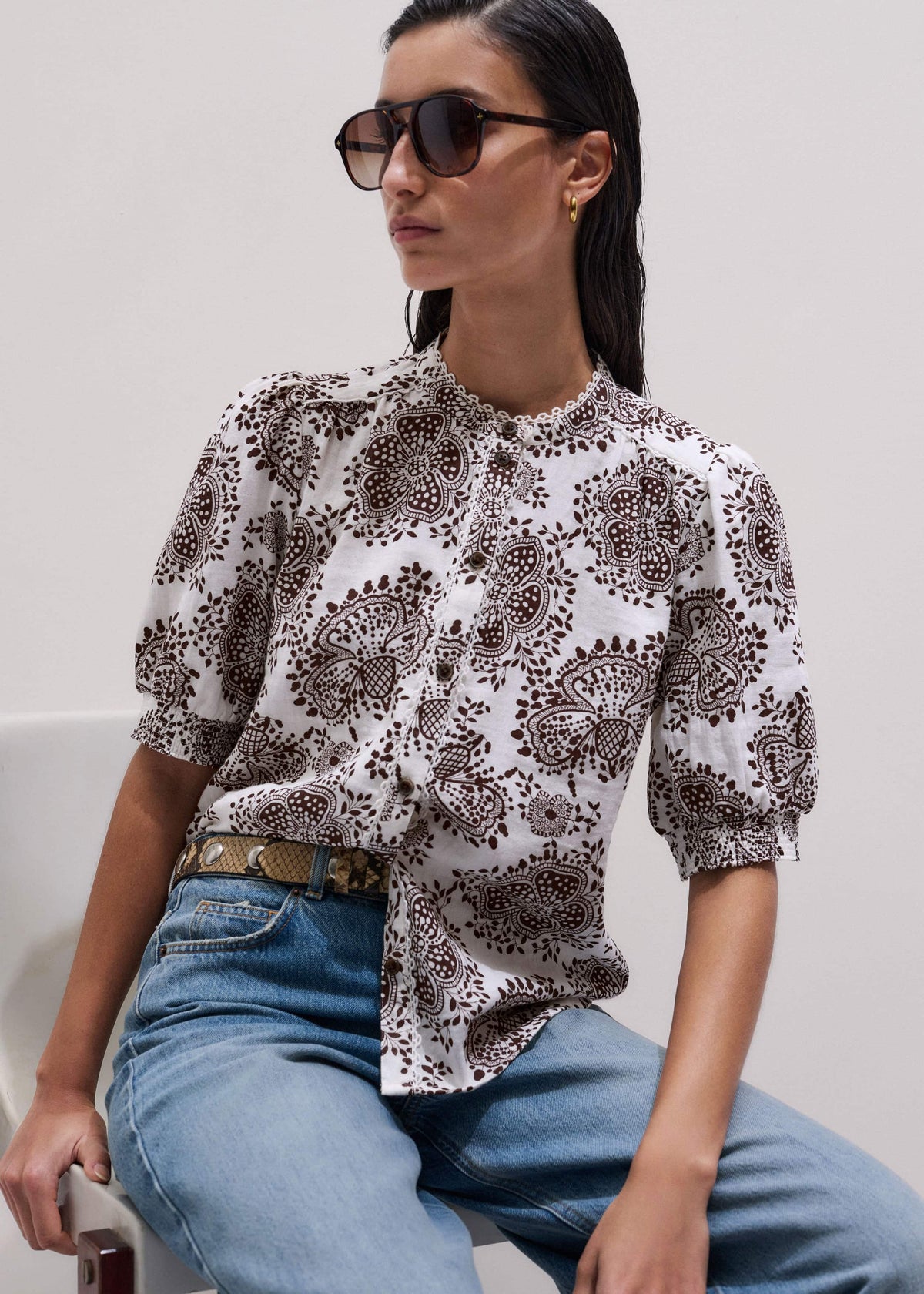 White Cheesecloth In-Full-Bloom Print Straight Blouse | ME+EM