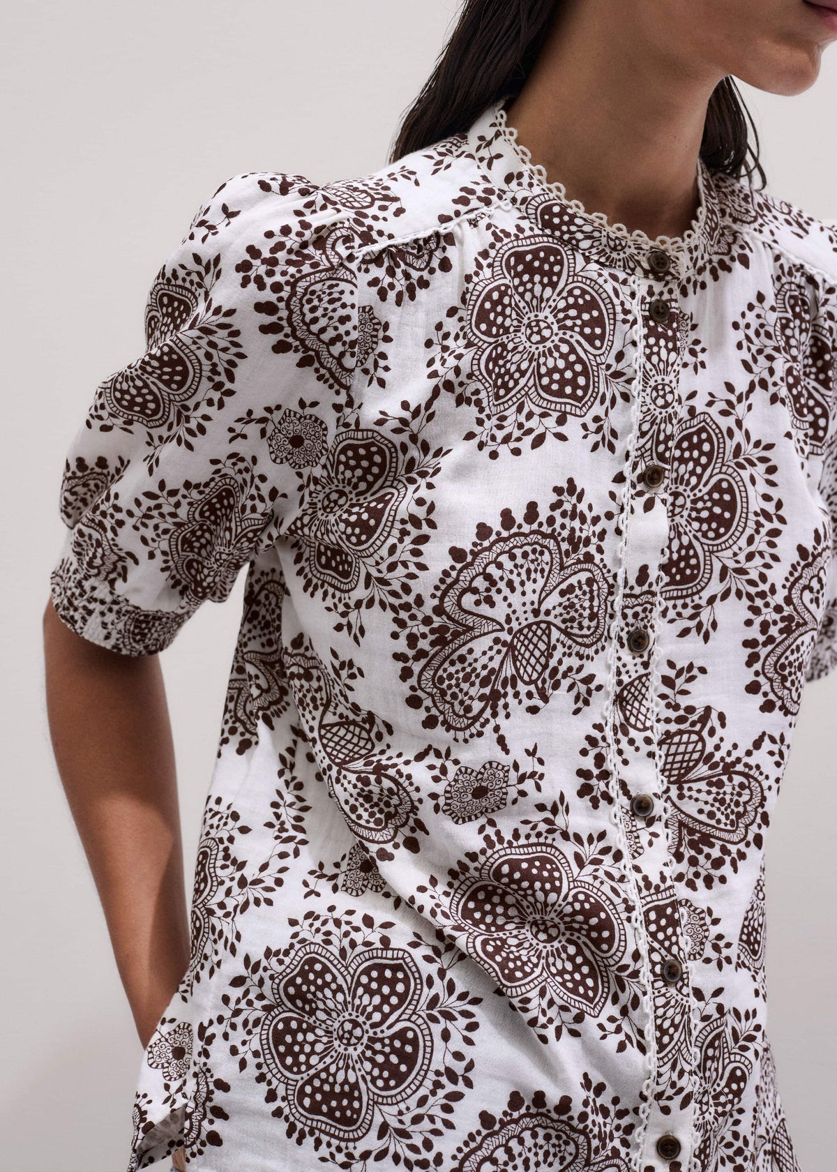 White Cheesecloth In-Full-Bloom Print Straight Blouse | ME+EM