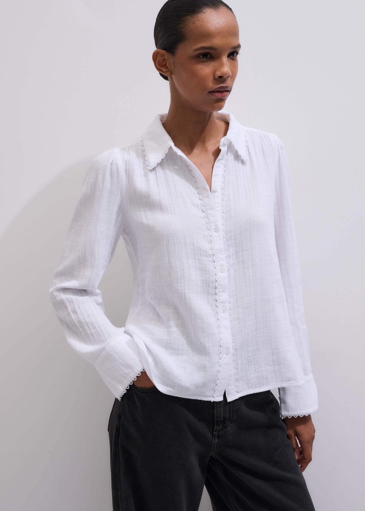 White Cheesecloth Trim Detail Shirt | ME+EM