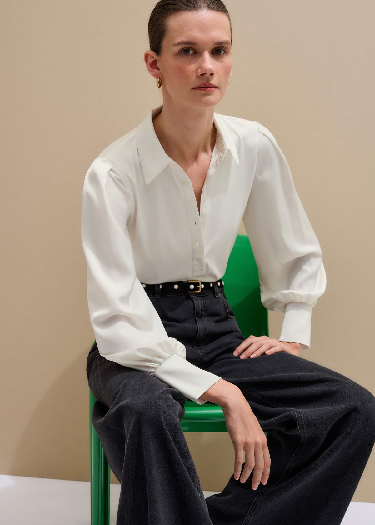 Cream Fluid Sleeve Layering Blouse | ME+EM