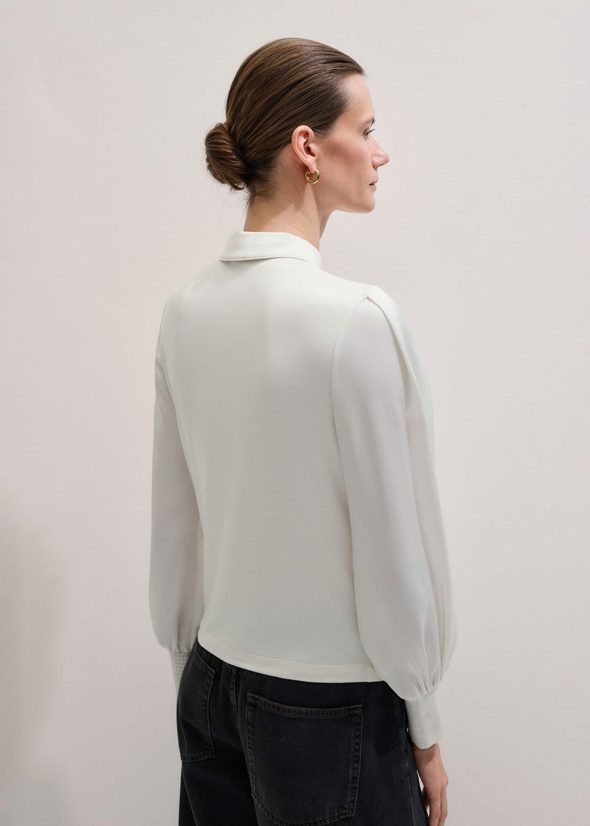 Cream Fluid Sleeve Layering Blouse | ME+EM