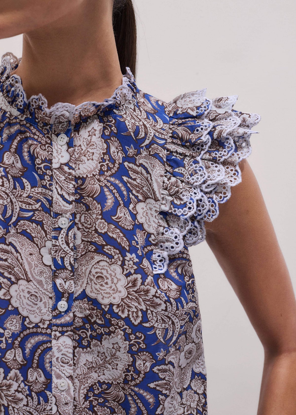 Blue Elaborate Botanical Print Ruffle Straight Blouse | ME+EM