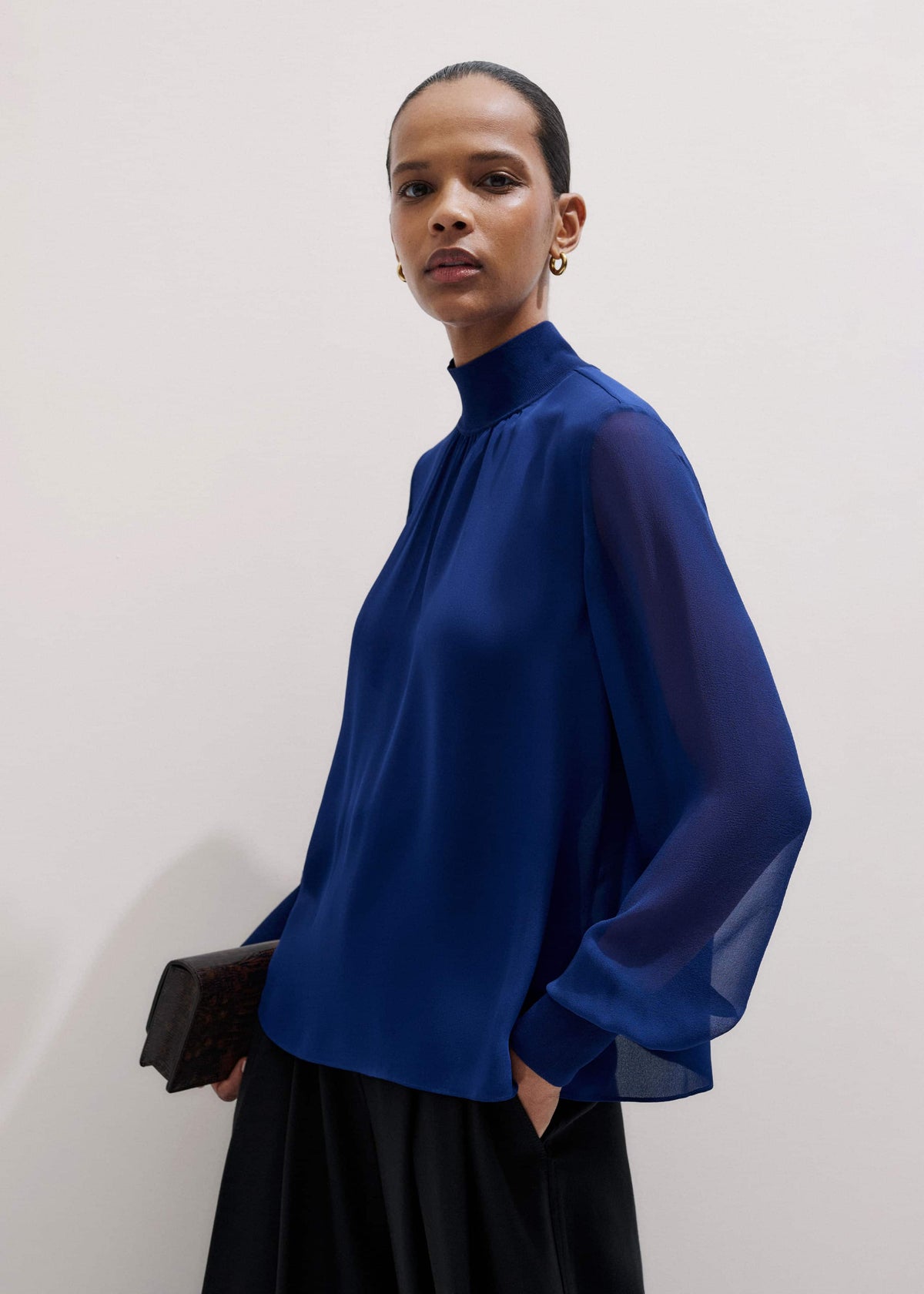 Blue Silk Chic Rib Straight Blouse | ME+EM