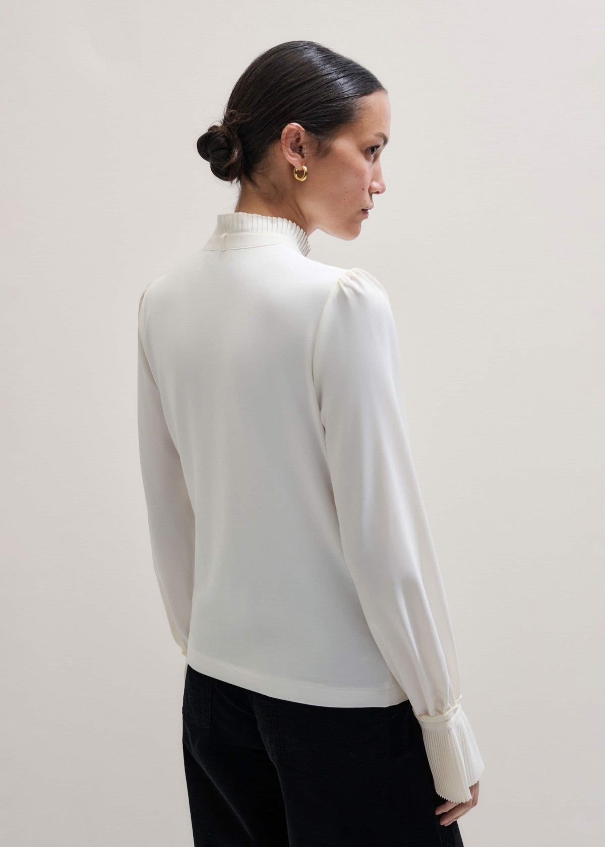 Cream Frill Neck Layering Blouse + Tie | ME+EM