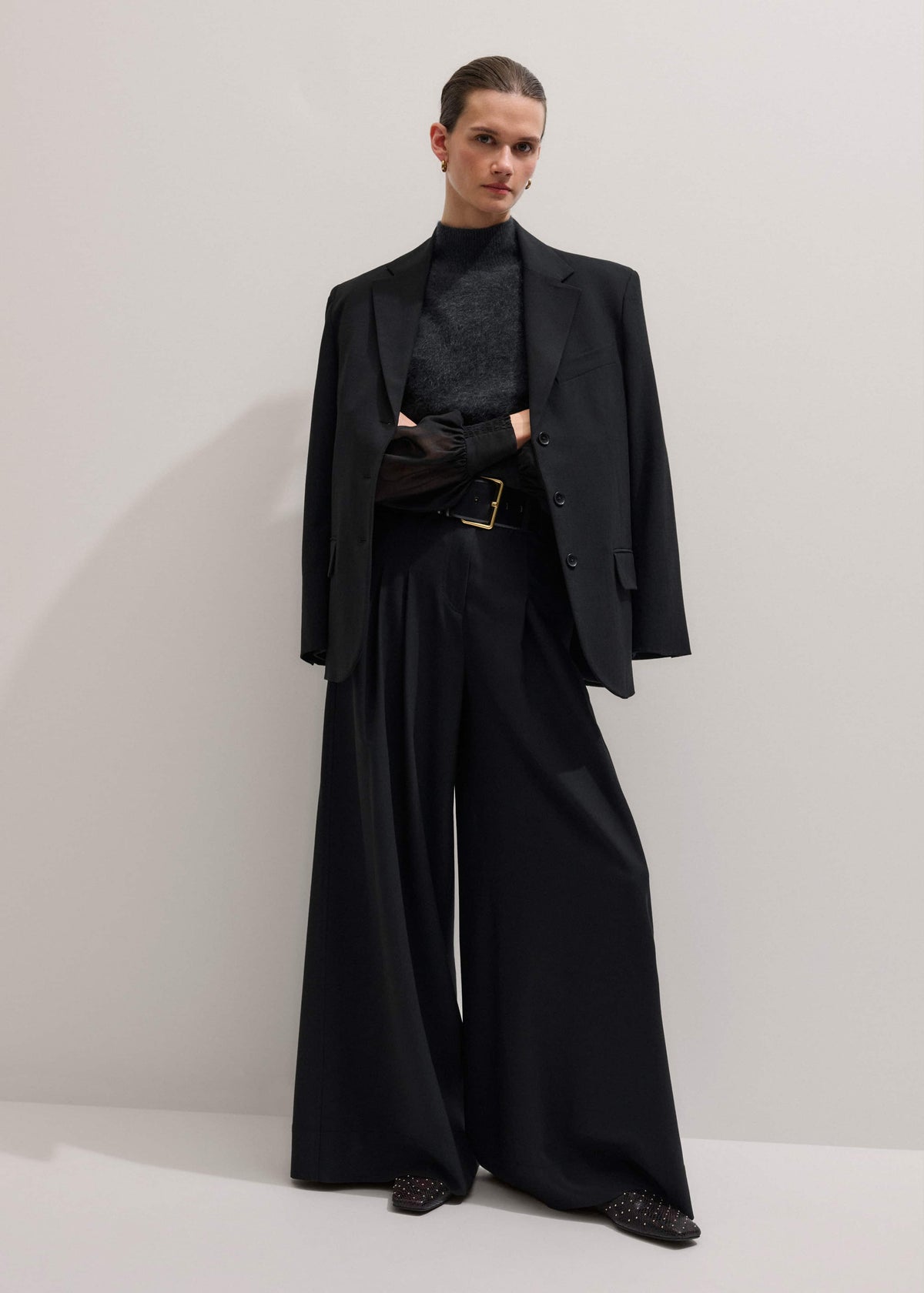 Black Balloon Sleeve Slim Layering Top | ME+EM