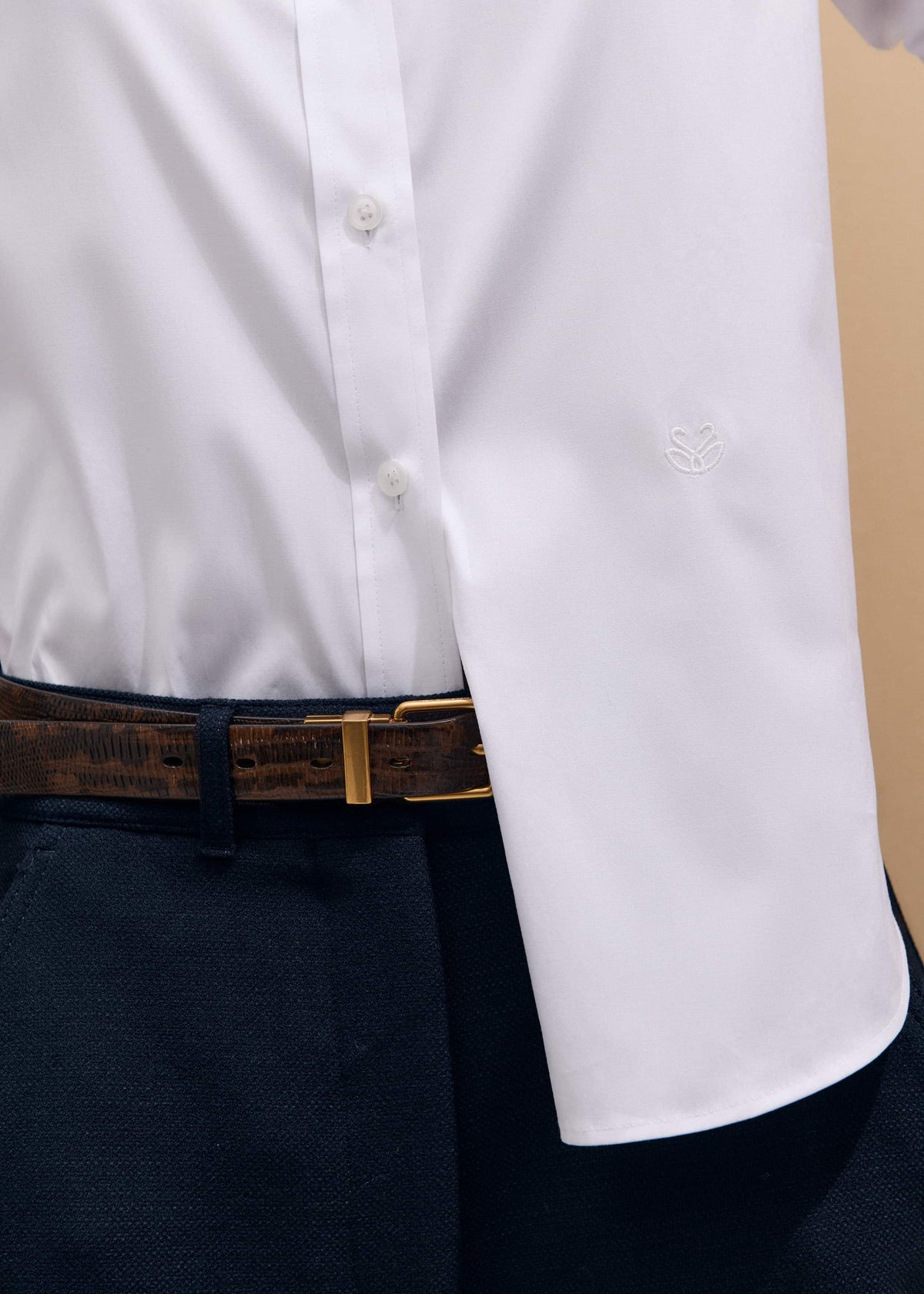 White Icon Fitted Swan Logo Shirt | ME+EM