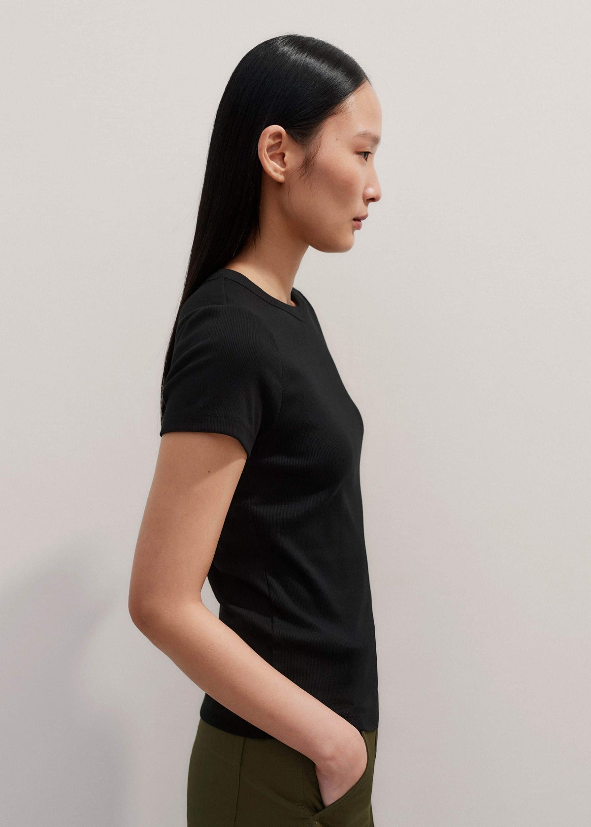 Black Ultimate Fitted Rib Crew Neck Tee | ME+EM