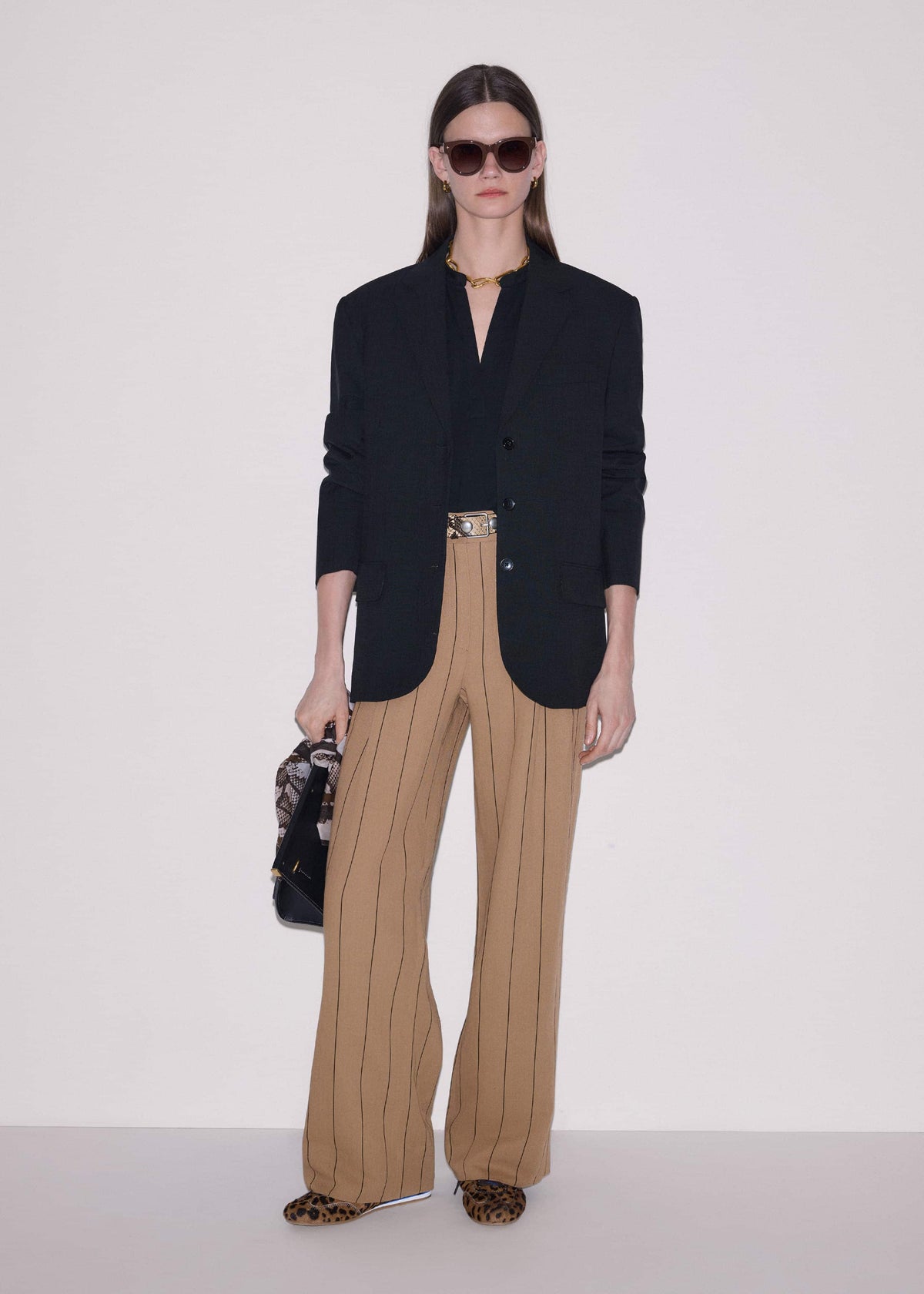 Black Open Placket Swing Top | ME+EM