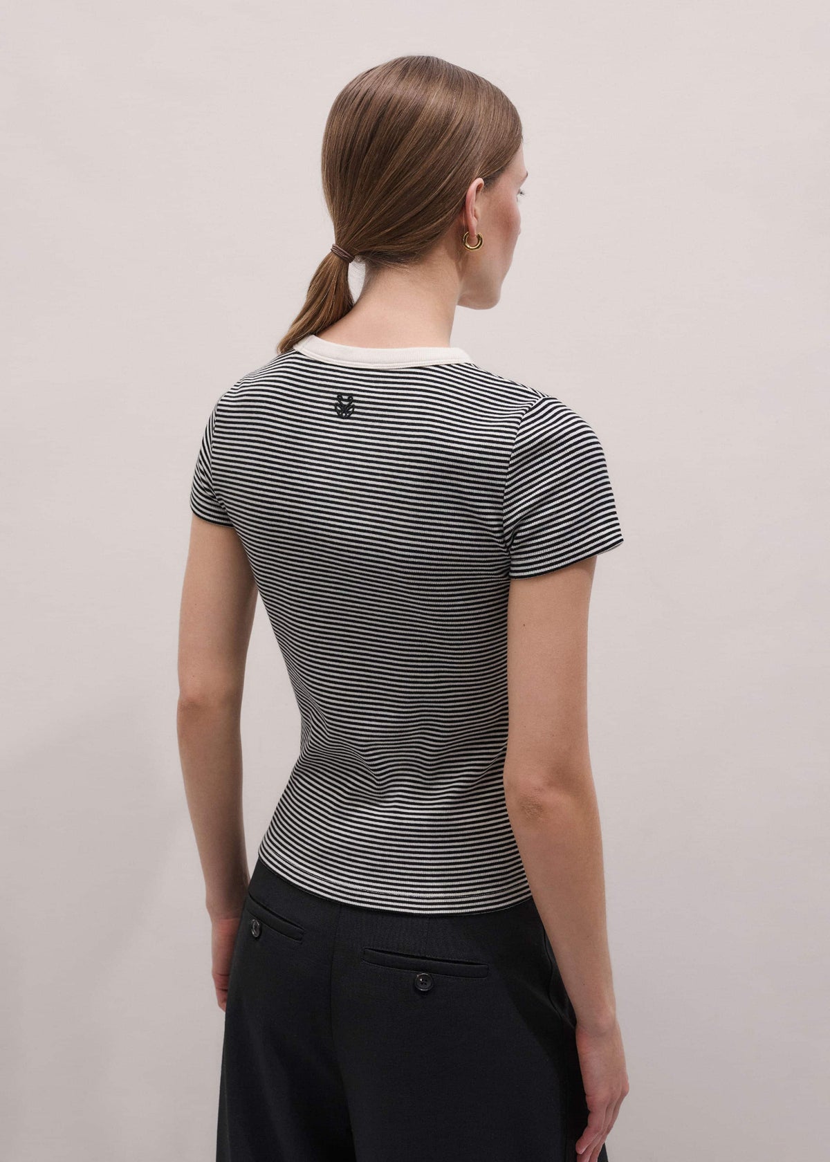 Black Swan Slim Tee | ME+EM