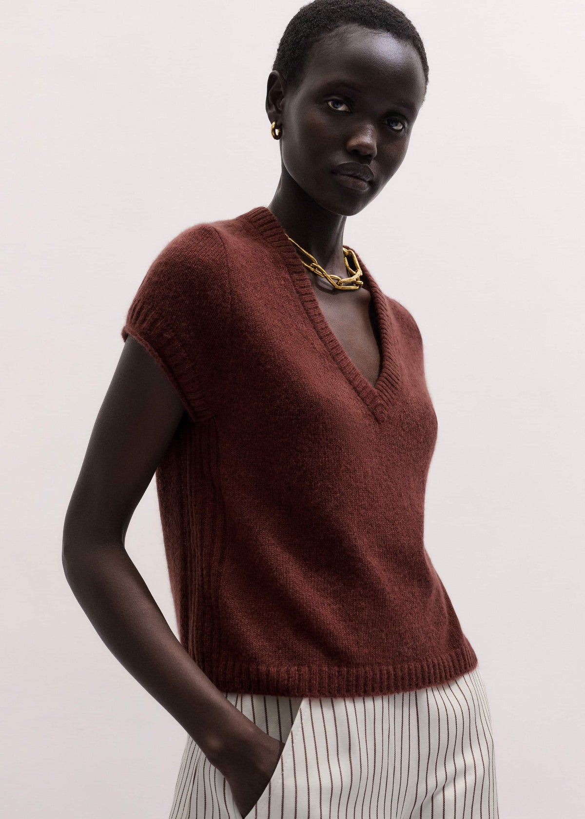 Cinnamon Brown V-Neck Baby Tee | ME+EM