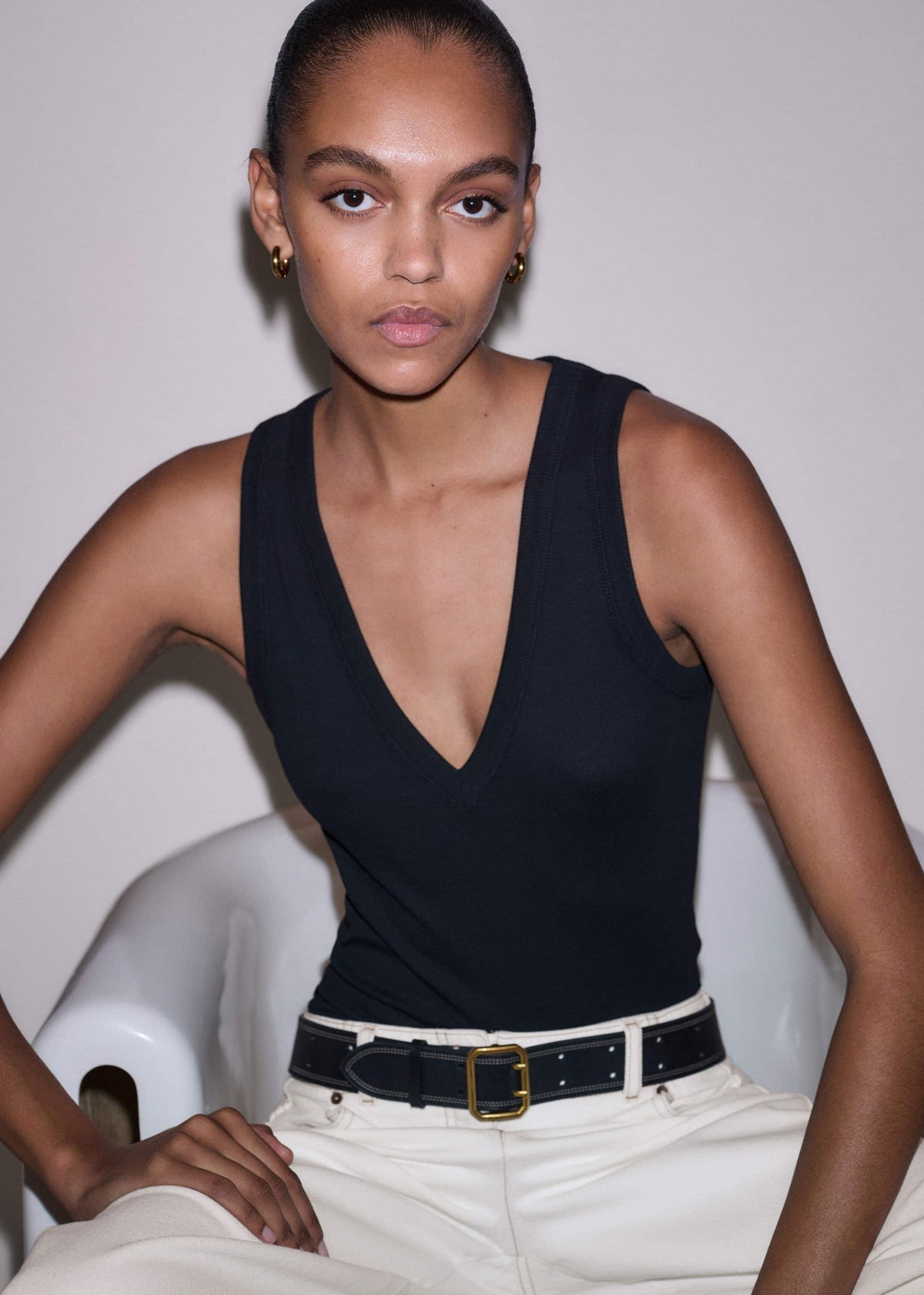 Black Ultimate V-Neck Vest | ME+EM