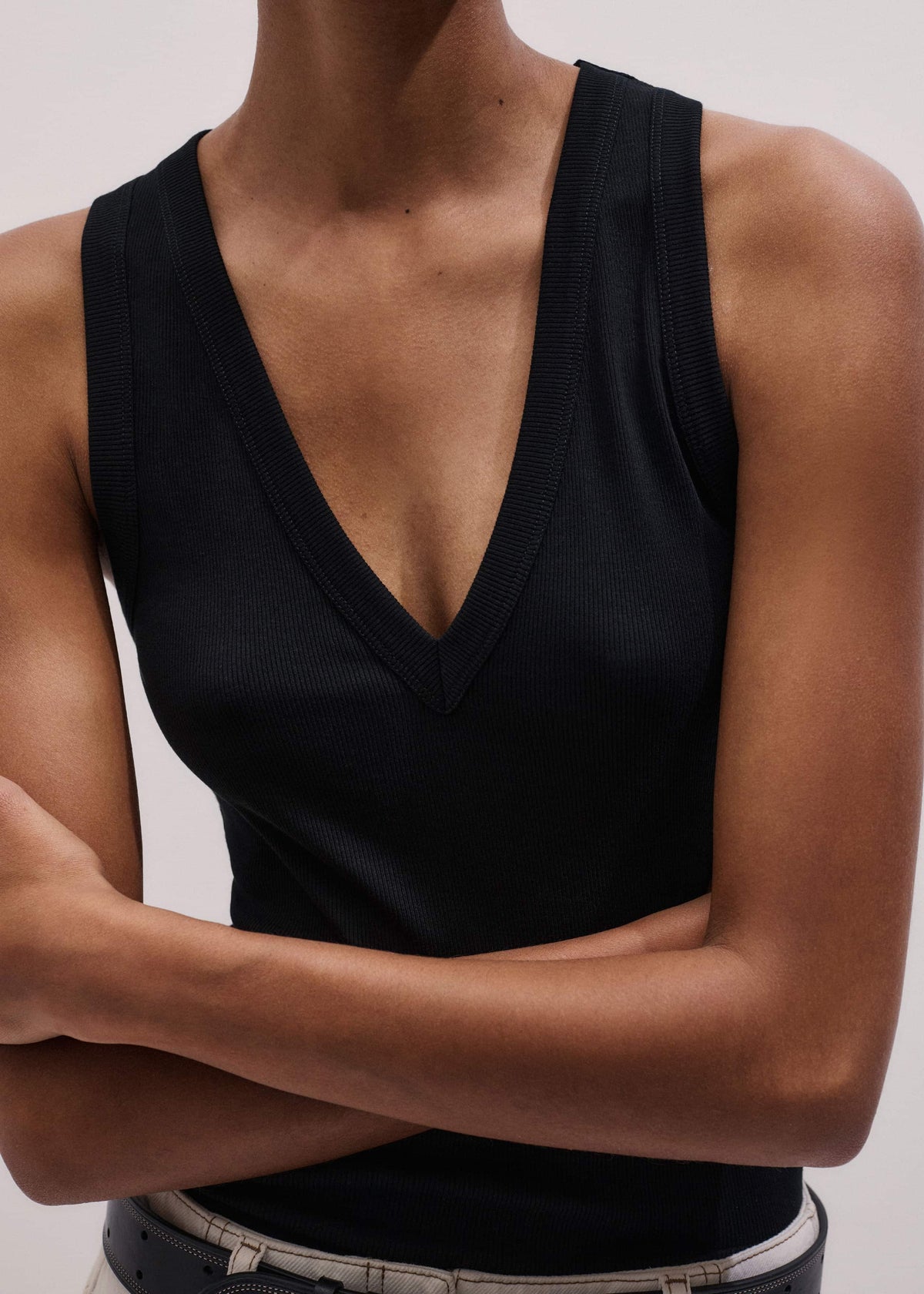 Black Ultimate V-Neck Vest | ME+EM