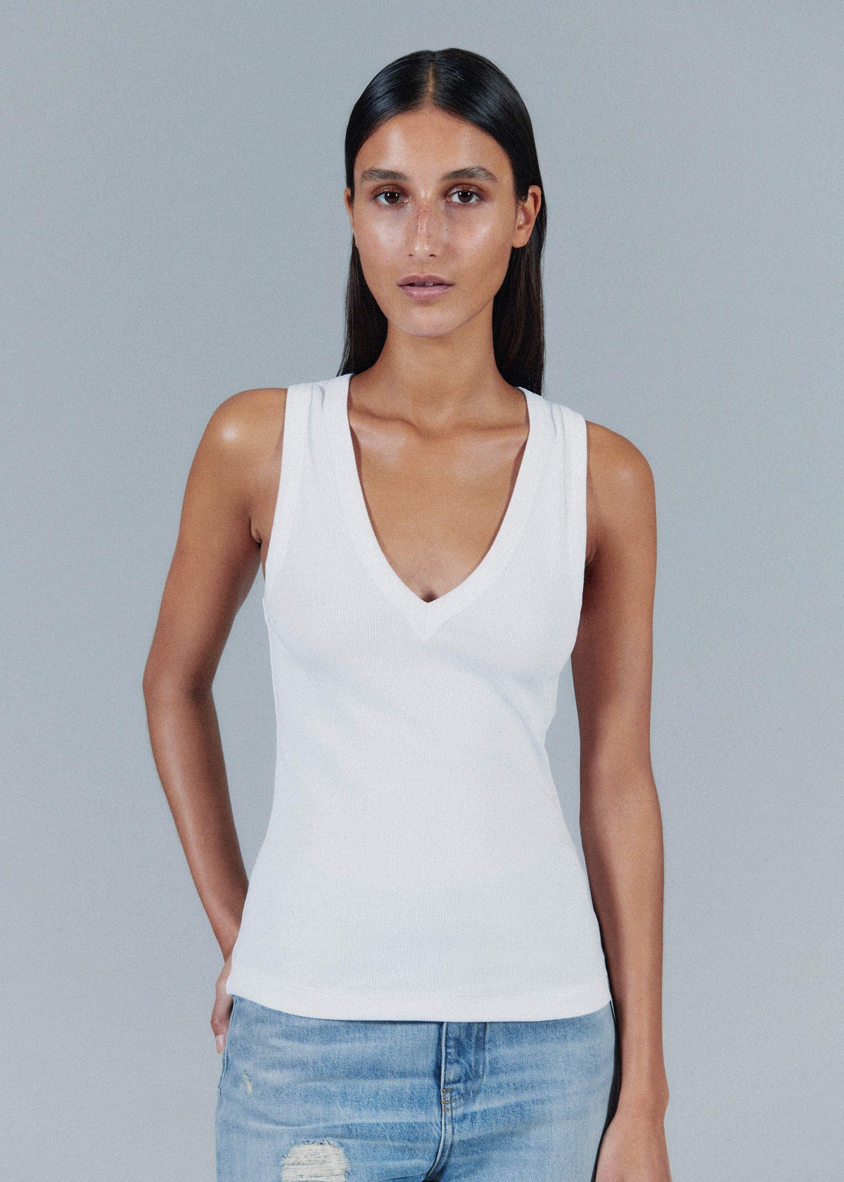 White Ultimate V-Neck Vest | ME+EM