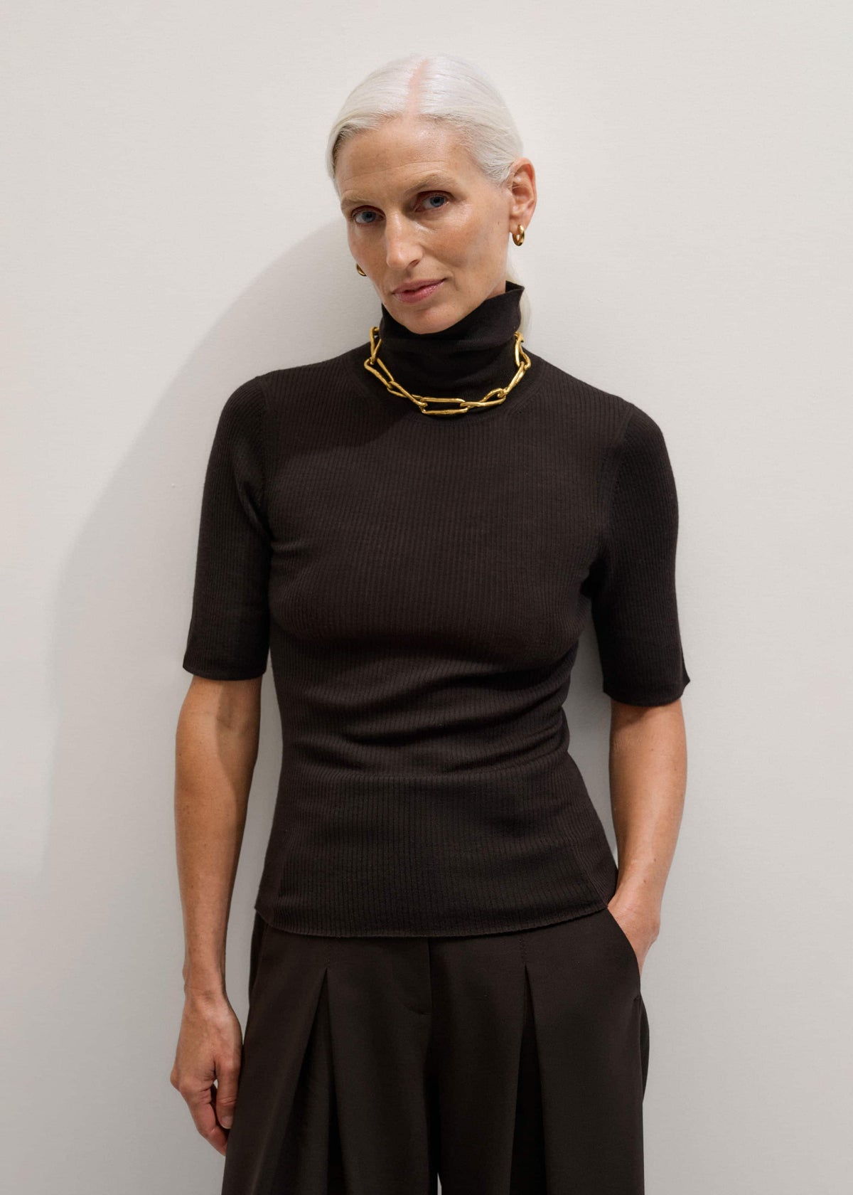 Brown Superfine Ribbed Roll Neck Tee | ME+EM