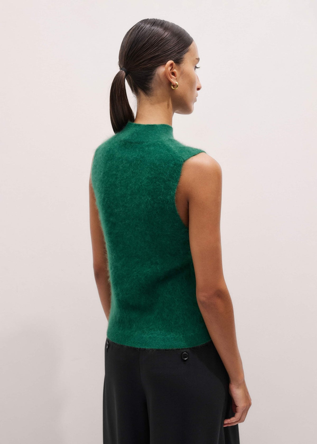 Green Brushed Cashmere High Neck Slim Sweater Vest | ME+EM