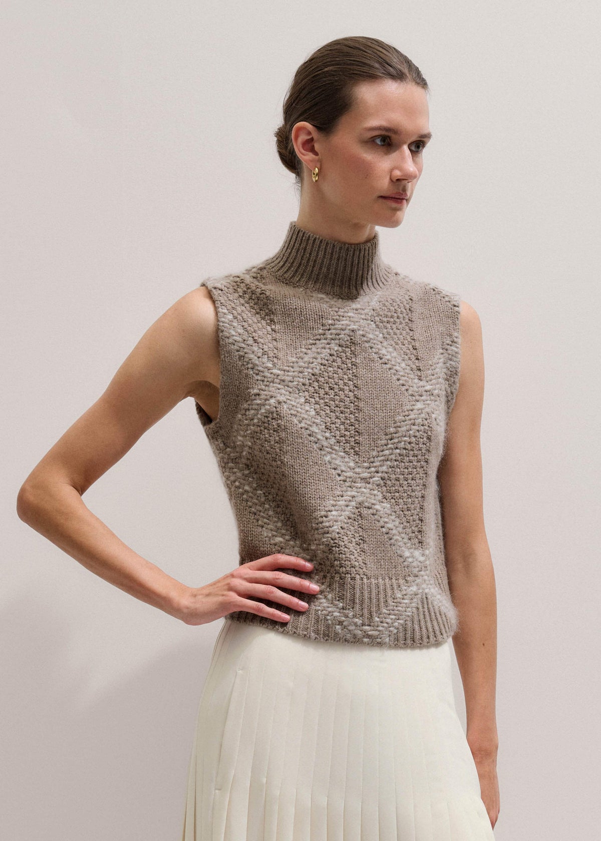Brown Merino Statement Textured Argyle Sweater Vest | ME+EM